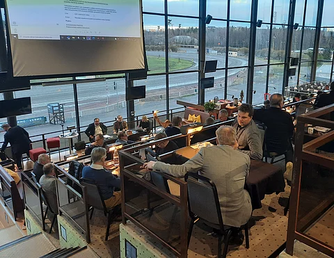 Suomen Hippoksen valtuuskunta piti syyskokouksensa Vermossa.