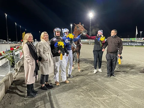 Majestic Mania juhlittiin 75-voittajana viime marraskuussa Eskilstunassa.