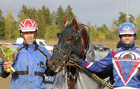 Jouni Vaittisen valmentama Bebe vei viime vuonna Olli Koivusen ohjastamana voiton historian ensimmäisessä suomenhevosten Pilvenmäki Specialissa.