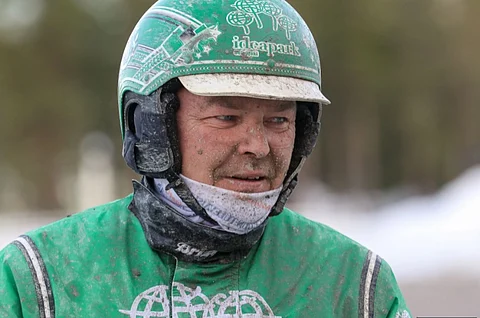 Niko Jokela ajoi Cameron Dreamin yllätysvoittoon Porissa.