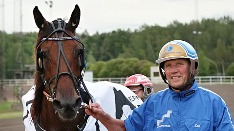 Ice Winen ja Leo Mönttisen tiet eroavat keskiviikon Vermon Tammatähden jälkeen.