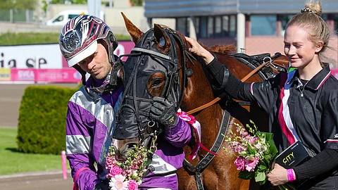 Adrian Kolgjini testaa Kali Smartia oriita ja ruunia vastaan Seinäjoki Racessa.