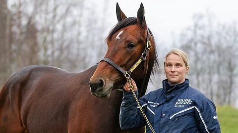 Riina Rekilä otti jälleen mitalisijan Svensk Uppfödningslöpningissä. Kuvassa Tetrick Wania.