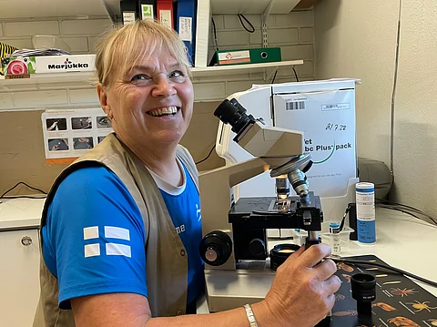 ”Olen itse tyytyväinen panokseeni. Enempää en olisi työssä voinut antaa. Se riittää minulle. Työn ja harrastuksen puolesta olen saanut niin paljon ystäviä ympäri maailmaa, nyt on aikaa heille.”