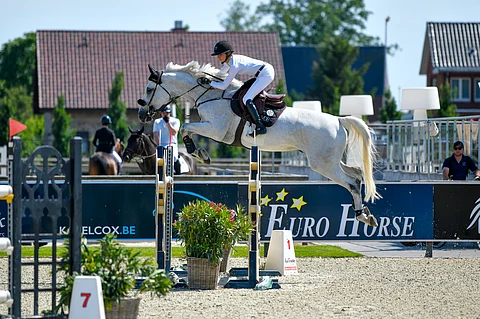 Lopez Vd Oude Heihoef ja Anna-Julia kontio.