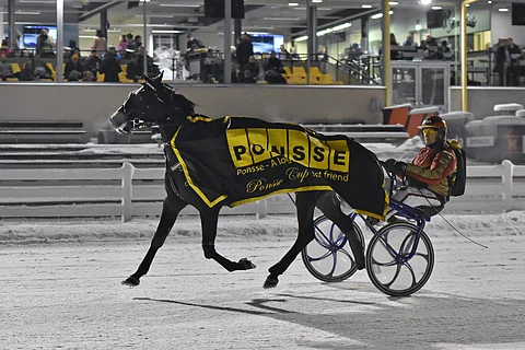 Tuomas Pakkanen ohjasti Xenon Leaderin Ponsse Cupin voittoon.