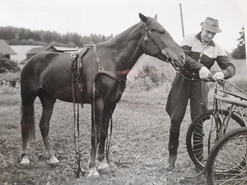 Taimo Kosonen ja Täplä.