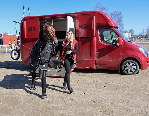 Maiju Petriläisen ja Bengurion Jetin Suomen turnee alkoi Seinäjoelta.