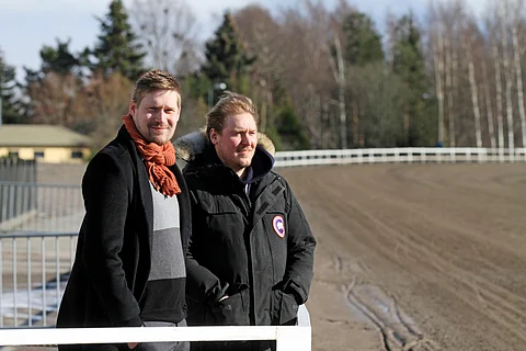 Porin raviradan toimitusjohtaja Jesse Laaksonen ja kilpailupäällikkö Juha Järvenpää.