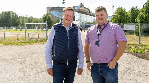 Pertti Koskenniemen (vas.) ja Iivari Ingvesin tiet eroavat elokuun alussa.