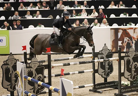 Eveliina Talvio hyppäsi Oslossa kahta tähteä, mutta hyppää kolme tähteä ylöspäin Helsingissä.