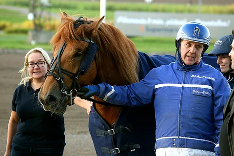 Jukka Mattilan valmentama Tuurin Tuli on yksi lauantain haastajadivisioonafinaalin kuumimmista ennakkosuosikeista.