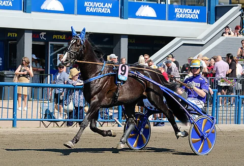 Short In Cash kilpaili vuoden 2021 Kymi Grand Prix'ssä.