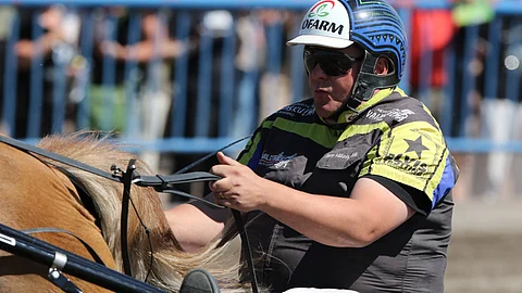 Tero E Mäenpää valmentaa vihjeen ideavarmaa.