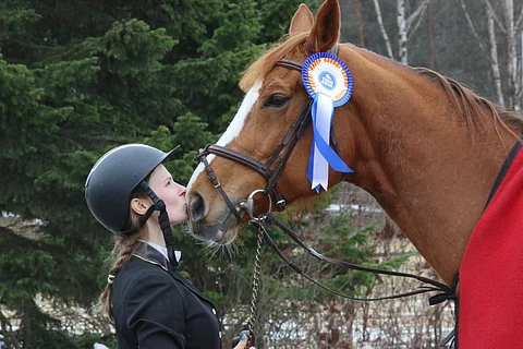 Sofia Kallio ja Vicky Z, joka on aina vaan parempi ja parempi.