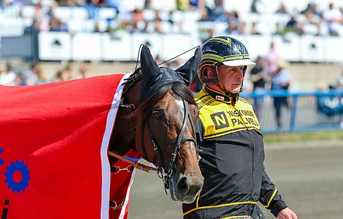 Jukka Hakkarainen tietää, miten Suur-Hollola-ajo voitetaan. Tänäkin vuonna hänellä ja Heikki Korhosella on hyvä mahdollisuus siihen.