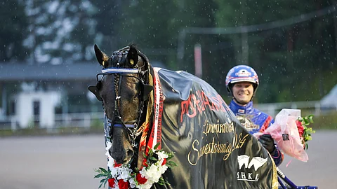 Suurmestaruusajossa nähtiin tiukka kamppailu maalisuoralla, jonka Crepe Match käänsi edukseen.