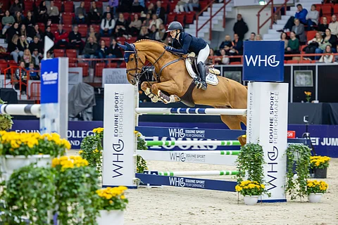 Anni Hjerpe ja Lipstick HX.