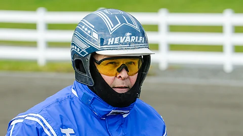 Raviohjastaja Juha-Pekka Ahonen