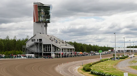Härmän Powerparkin ravirata.