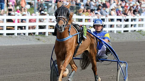 Pirttilän Olga joutuu jättämään kuningatarkilpailun kesken avausmatkan jälkeen.