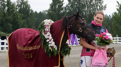 Raviponit Tejas Klarita