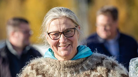 Siru Juutisen hevosrakkaus roihahti liekkeihin jo alle kouluikäisenä. Vuosikymmenten varrella hän on löytänyt oman tavan toimia erilaisten yksilöiden kanssa.