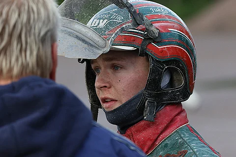 Jukka Torvisen vuoden voittosaldo kasvoi 122:een hänen voitettuaan Oppilasmeetingin viimeisen osalähdön Lahdessa Ready Winillä.