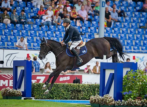 Mikko Mäentausta ja Eternety D etenivät semifinaaliin EM-kilpailuissa vuonna 2015.