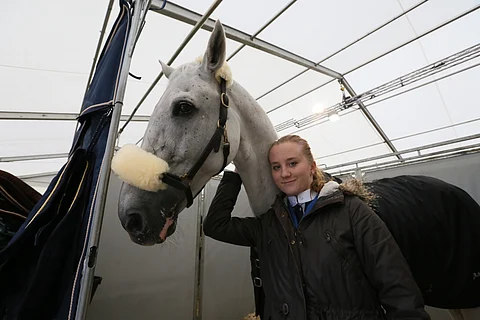 Rosa Mäkelä ja Virgin Express lokakuun alussa.