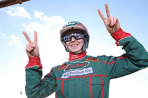 Jukka Torvisella on mainio sauma voittoon Viking Baggerin rattailla.