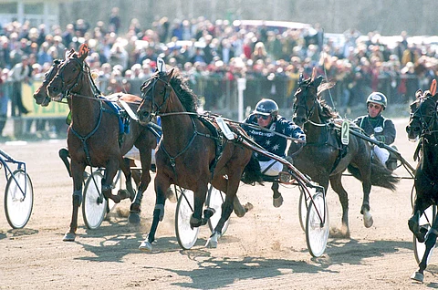 Finlandia-ajo 2001 oli yksi BWT Magicin huikeimmista voitoista. Kuva Juhani Länsiluoto.
