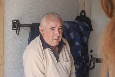 Otto Salojensaaren tarkka silmä oli artikkelin teon aikaan bongannut Vihin Mahdin. Se oli silloin kilpauransa alkutaipaleella, ja on sen jälkeen jatkanut Peter Bonnilla menestystään. Ori on voittanut mm. 10 000 euron arvoisen divisioonafinaalin. Artikkelin kuvat Harri Lind.