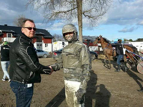 Mikael Mattfolkin miellyttävänä tehtävänä oli vastaanottaa Robert Berghin vahvistus Ed Youn osallistumiselle Seinäjoki Raceen.