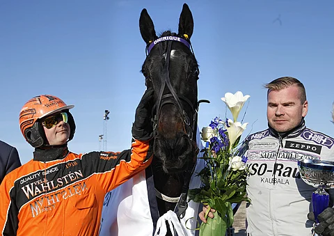 Helsinki-ajon sankarit ja Suomen edustajat Finlandiassa: Tommi Kylliäinen, Onirique ja Matias Salo.