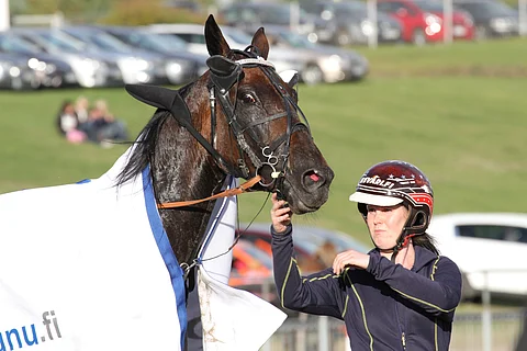 Outlaw Merci ja valmentaja Kati Lindsberg.