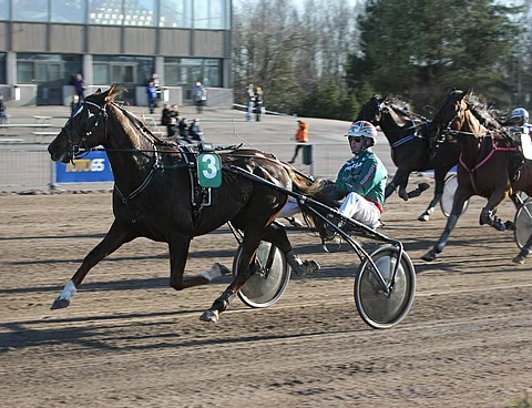 Star Photo oli Toto65-avauksessa pysäyttämätön.