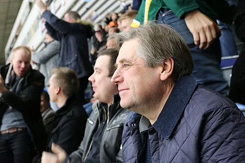 Markku Nieminen on tuttu näky huutokaupoissa. Tällä kertaa hän ja Saku Mikkola eivät päässeet paikan päälle Ranskaan vaan huusivat etänä.