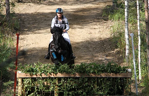 Taito ja kokemus jyräsivät - Knuutilan Veikolle viides kenttämestaruus