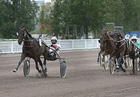 Yahuu Hoss voitti lopulta selvällä erolla seuraaviin.