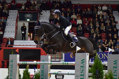 Anatevka hyppää kovassakin seurassa.