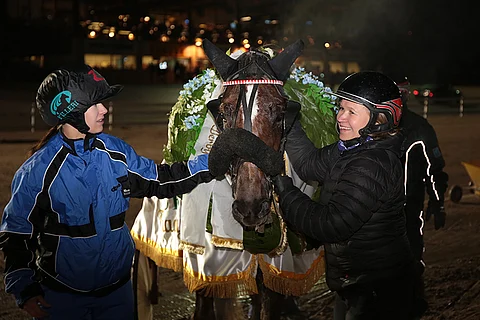 B. Violetta voitti ensimmäisen suomenhevosten Tammaderbyn Killerillä.