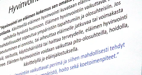 Esityksessä ehdotetaan säädettäväksi laki eläinten hyvinvoinnista, jolla korvattaisiin nykyinen eläinsuojelulaki. Lain tarkoituksena olisi eläinten hyvinvoinnin edistämisen ja suojelun lisäksi eläinten kunnioituksen ja hyvän kohtelun lisääminen.
