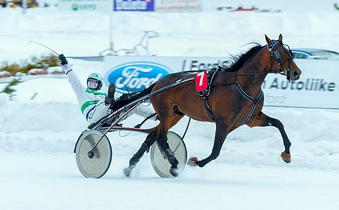 Antti Veteläinen ei pääse lauantaina tuulettamaan Enjoy`s Paycheckin rattailla kuten maaliskuussa Teivossa.