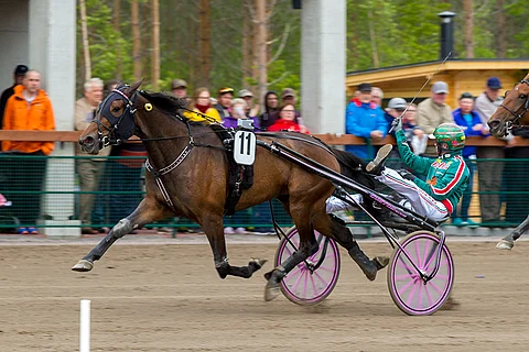 Jukka Torvisen luotsaama Golda Paris kiri avauskohteen ratkaisuhetket selvästi parhaiten.