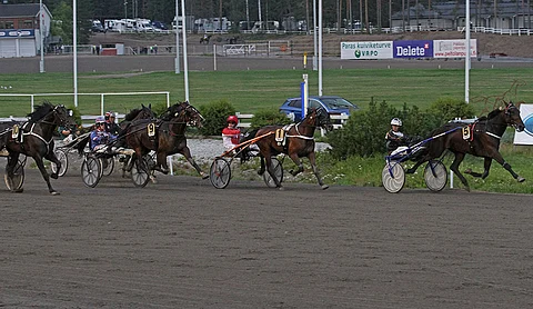 Freelancer on Magic Mondayn luottohevonen. Jackpotissa on lähes 40 000 euroa ekstrarahaa.