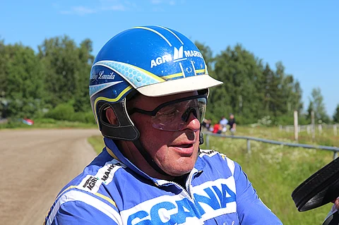 Mauno Laurila nappionnistui valmentamansa Floyd Kenwoodin kanssa.