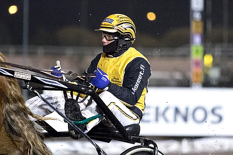 Jarmo Savolainen on Hevosurheilun ideavarman rattailla.