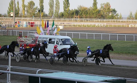 Iivari Nurminen johti avausmatkaa Ladnoilla pitkään. Kuva: Merja Tuunanen