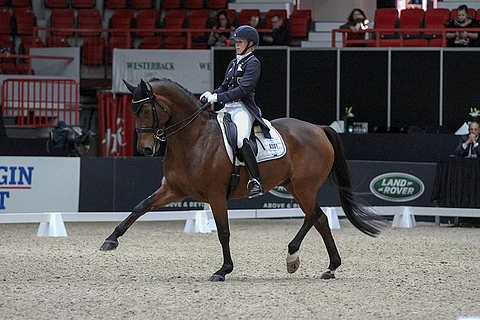 Emma Kanerva ja Dambacu NL Helsingissä syksyllä.